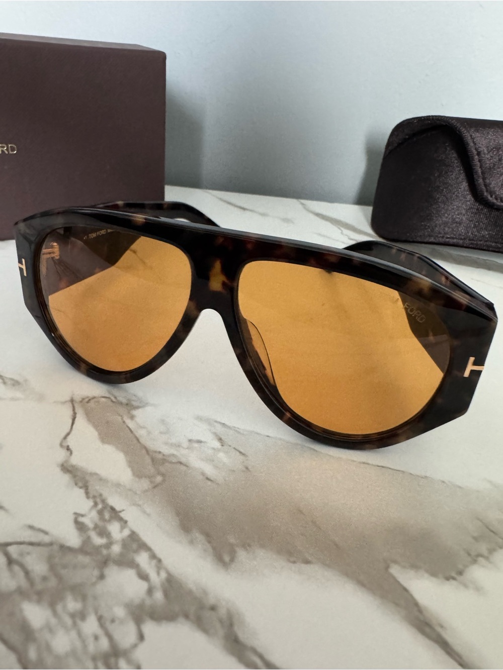 Tom Ford Tortoiseshell Frame Amber Lens Sunglasses - Picture 4 of 7
